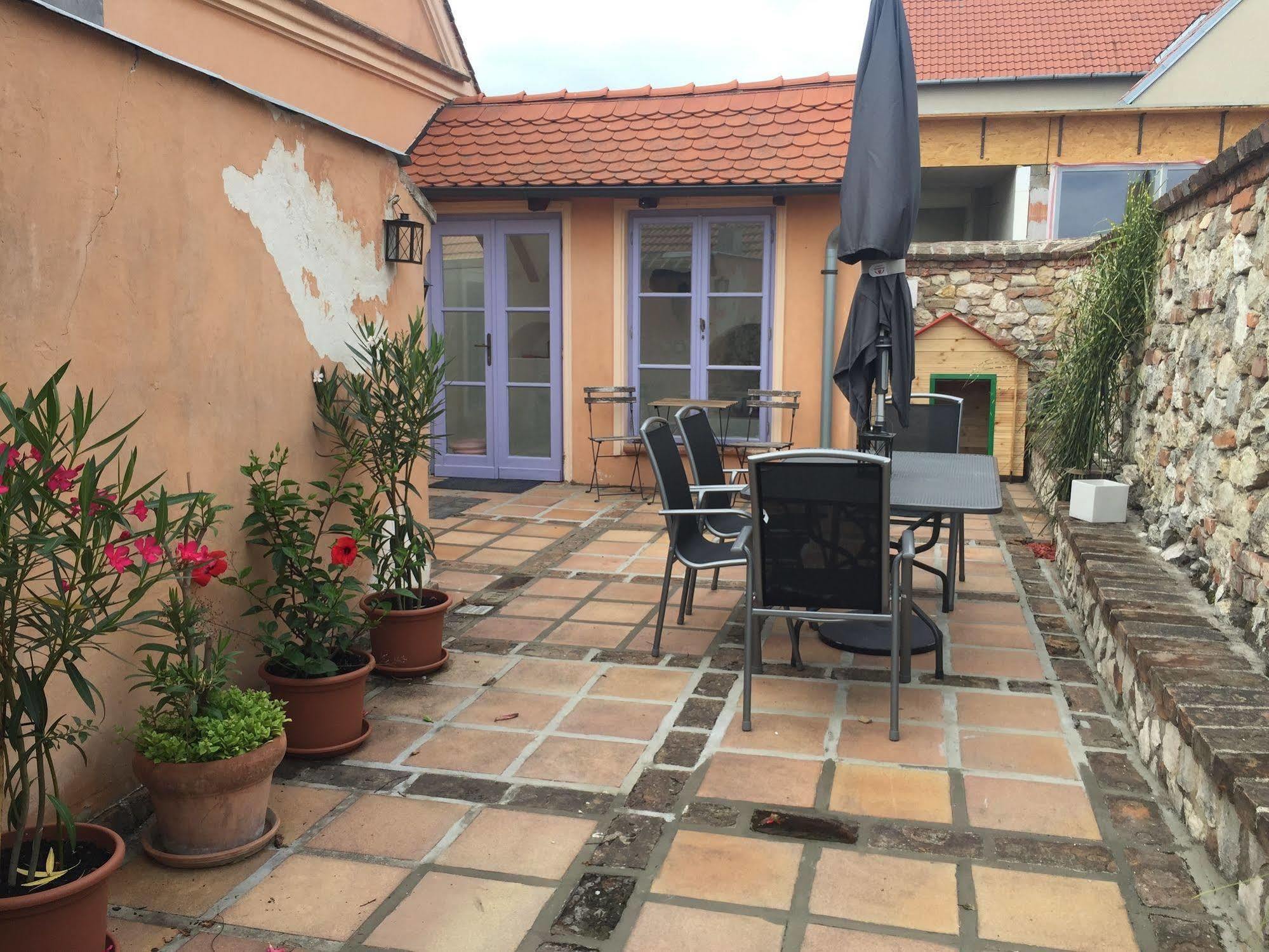 Boutique Apartman Mikulov Exterior photo